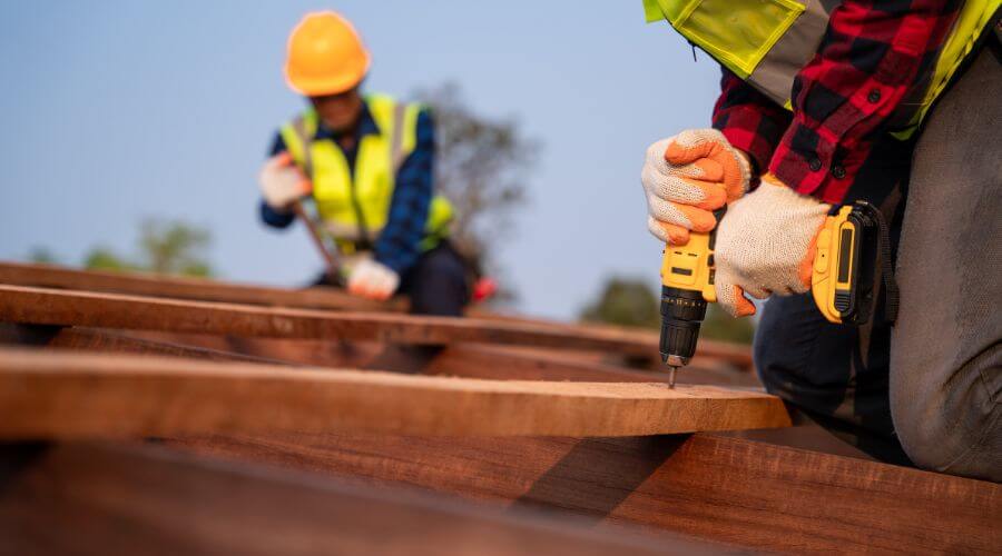 Expert Emergency Roof Repairs services in Mark, IL